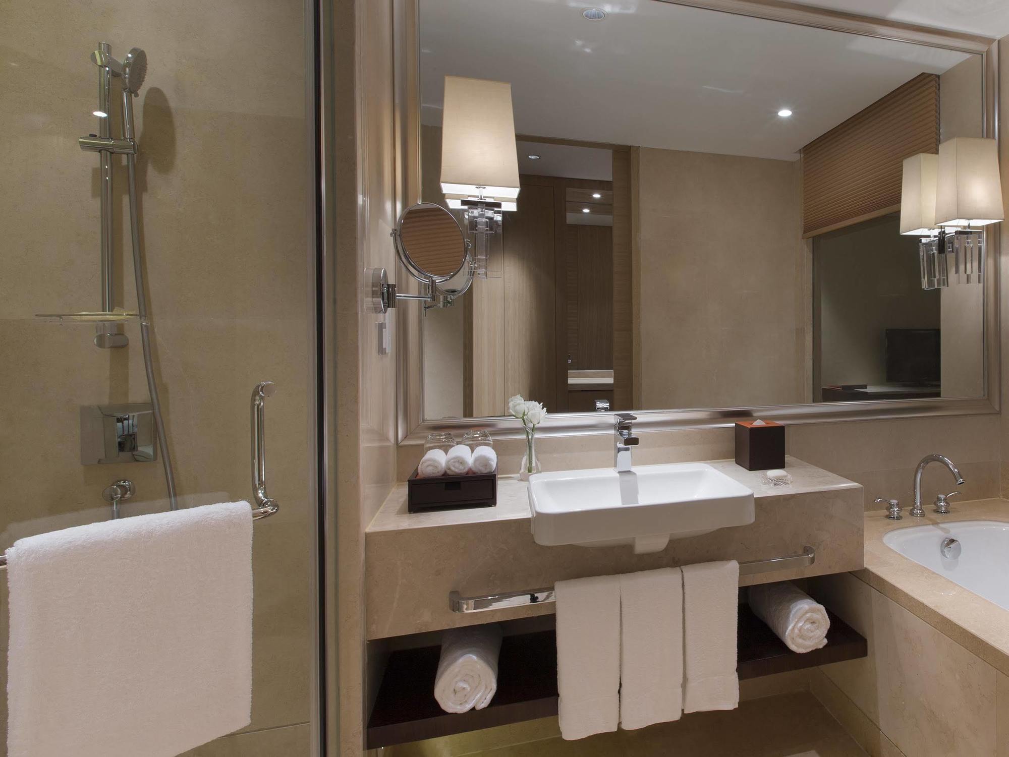 Sheraton Qinhuangdao Beidaihe Hotel Экстерьер фото